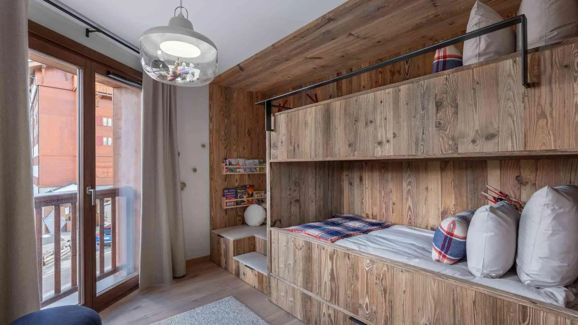 Chalet De Luxe Avec Sauna Et Jacuzzi, Proche Pistes Et Centre De Courchevel - Fr-1-563-142 Γαλλία