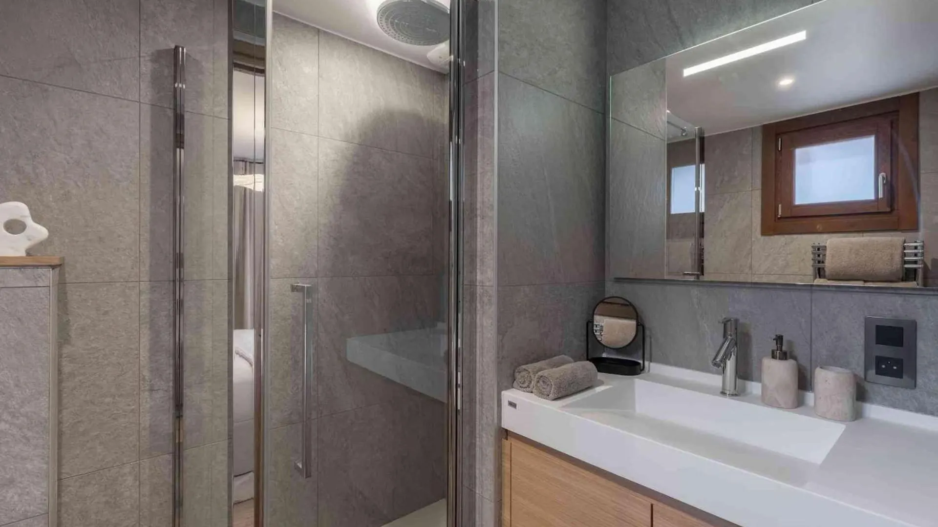 Chalet De Luxe Avec Sauna Et Jacuzzi, Proche Pistes Et Centre De Courchevel - Fr-1-563-142