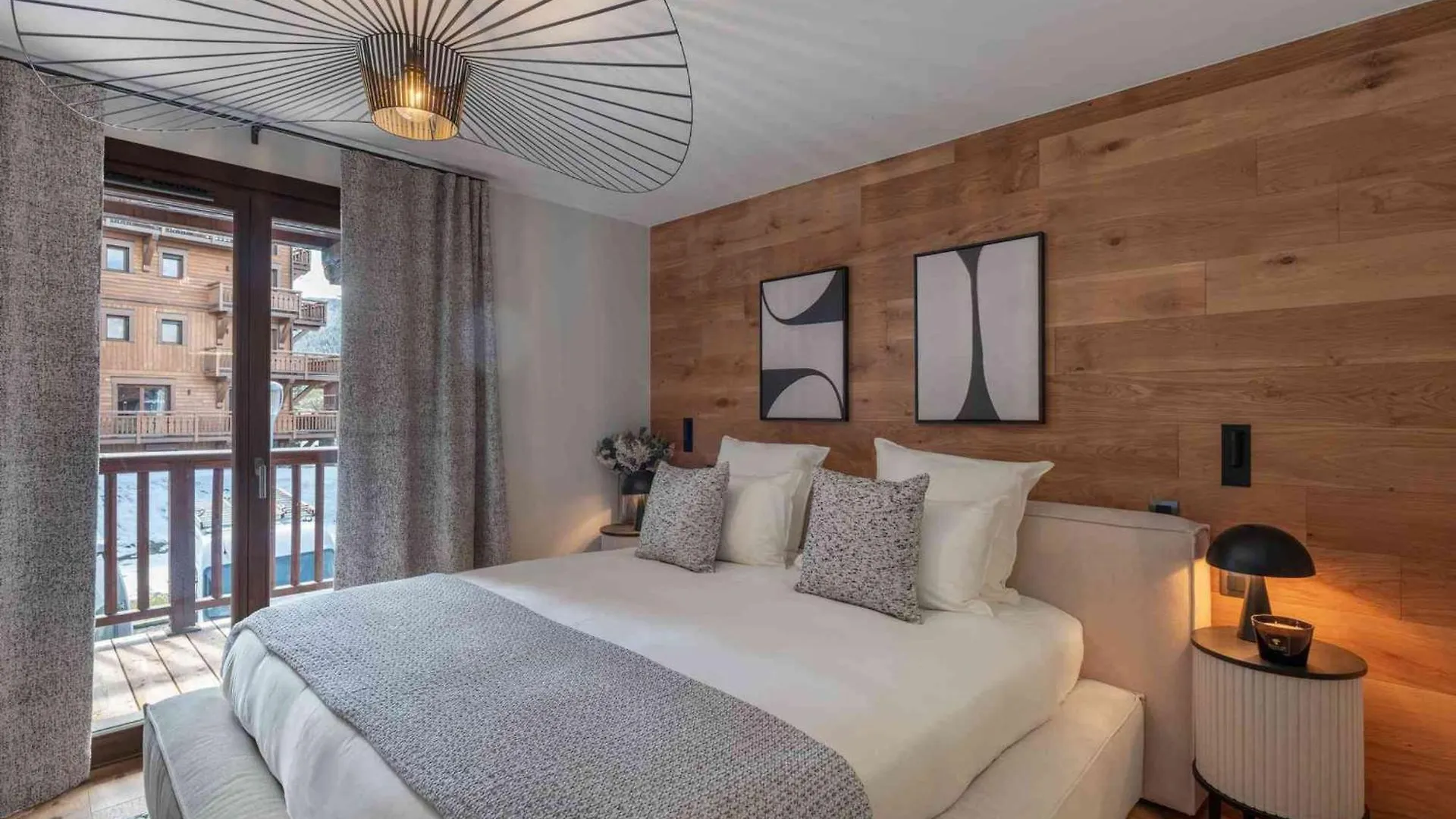 Chalet De Luxe Avec Sauna Et Jacuzzi, Proche Pistes Et Centre De Courchevel - Fr-1-563-142